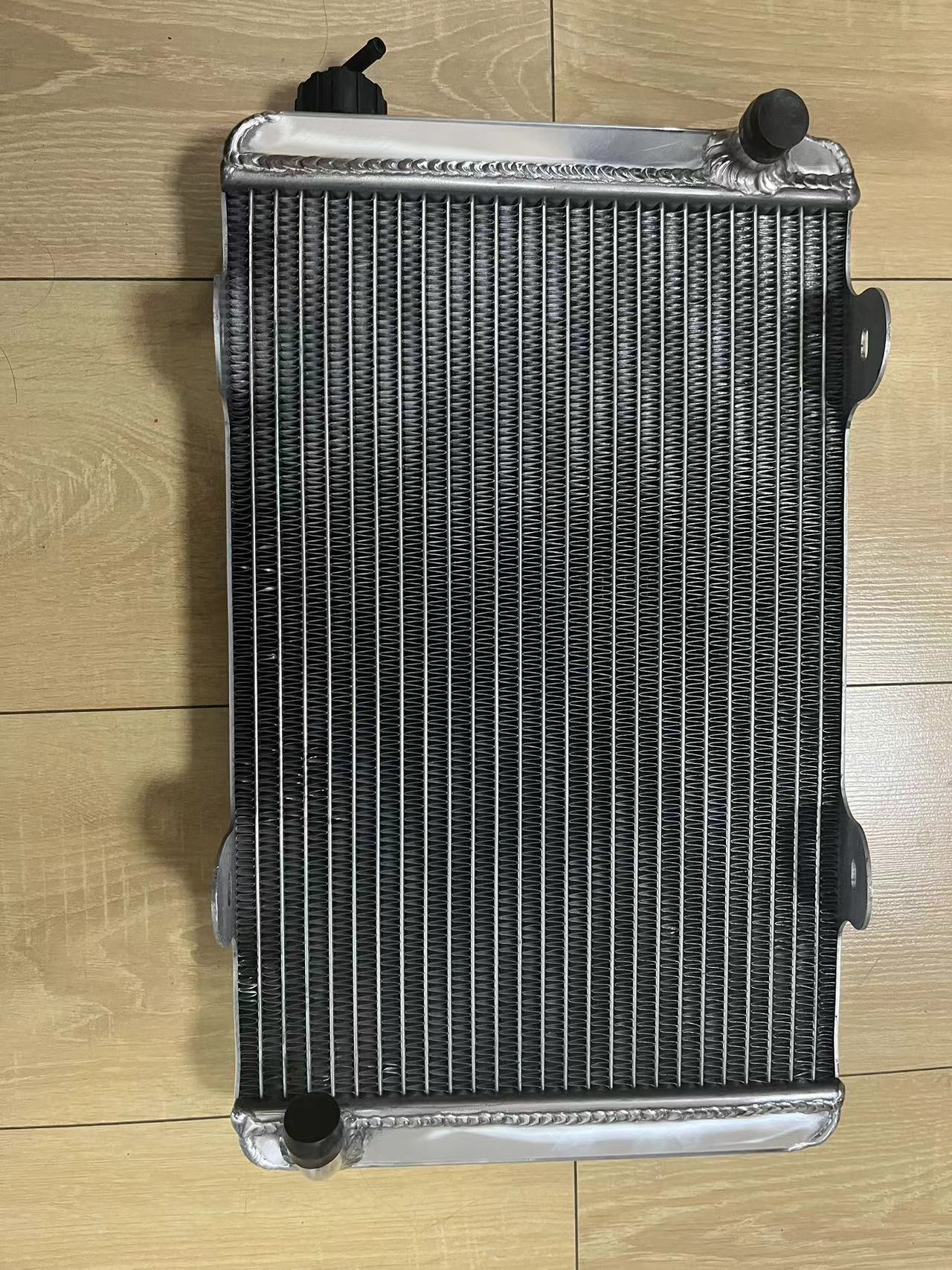 Zračno hlajen radiator