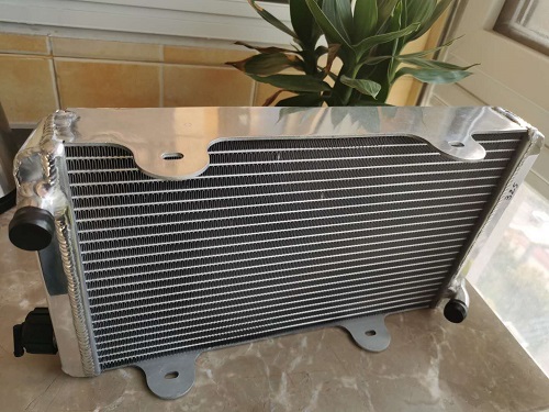 Aluminijasti kart radiator