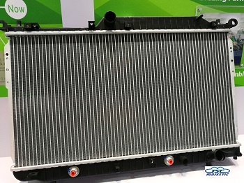 Aluminijasti plastični radiator z več specifikacijami